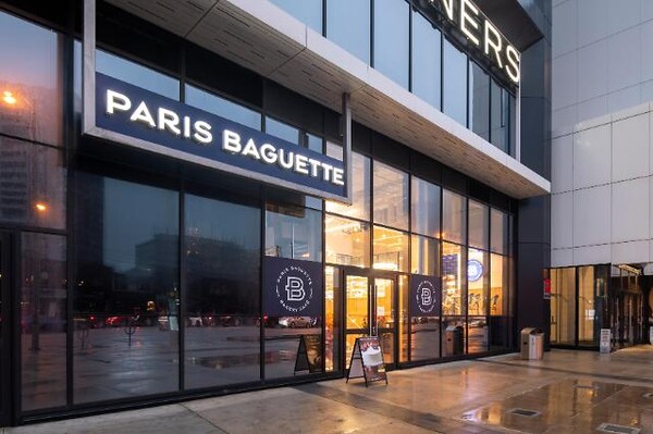 파리바게뜨 캐나다 1호점인 ‘영앤쉐퍼드점’ 전경. 사진=SPC
