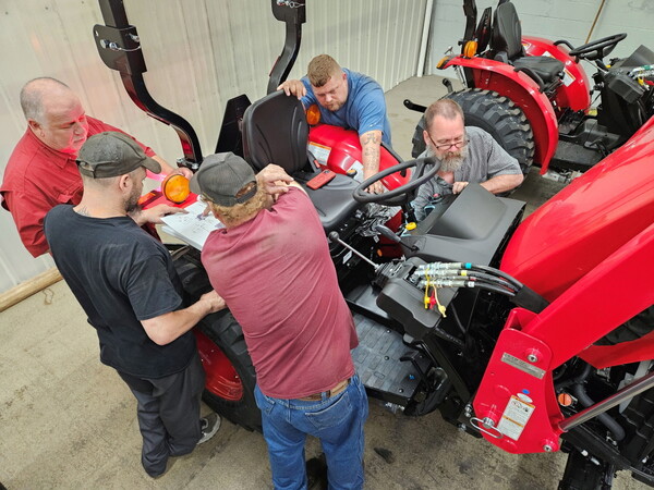 TYM이 북미법인 딜러들을 대상으로 'TYM 스텝' 교육, 권역별 맞춤형 교육을 마쳤다. 사진=TYM