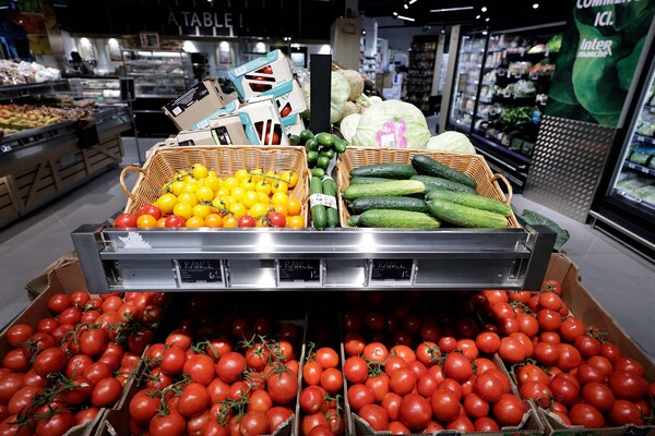 프랑스의 한 마트 내 채소 진열대 모습. 사진=연합뉴스