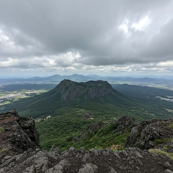 오전 구름 많고, 오후부터 비…습도 높고 안개 주의