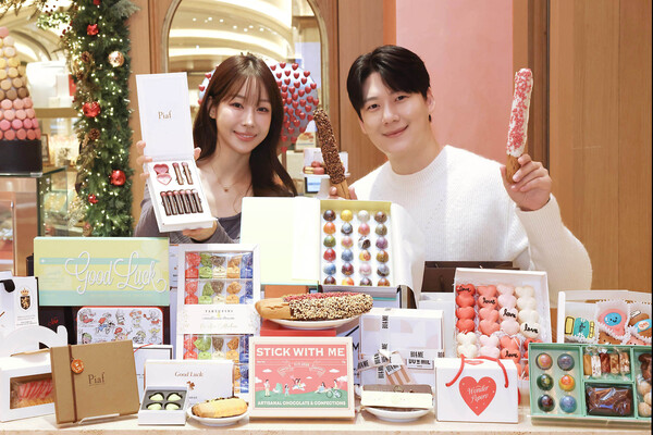 신세계백화점은 오는 13일까지 강남점과 본점 등 주요 점포에서 빼빼로데이 수능 기프트 팝업을 운영한다. 사진=신세계백화점