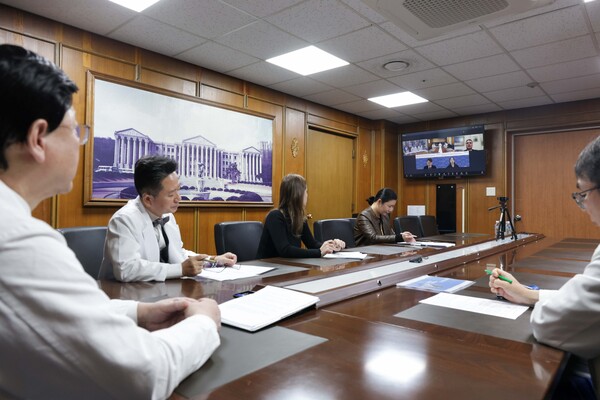 경희대의료원은 우크라이나 국립의학과학원 산하 아모소프 국립심혈관센터, 코익스와 '보건의료 및 의료 인공지능(AI) 분야 협력 강화'를 위한 업무협약(MOU)을 체결했다고 밝혔다. 사진=경희대의료원