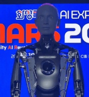 "사람처럼 미소 짓고 춤도 추네"...휴머노이드 로봇 '아메카' - 뉴스 썸네일 이미지