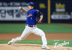 <b>문동주</b> 시즌 <b>10승 달성</b>, 한화 키움에 4연승