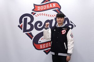 두산, FA 불펜 핵심 <b>이영하</b>와 4년 최대 <b>52억</b> 원 <b>재계약</b>…"팀의 허리 맡는...
