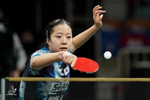 한국 탁구, <b>혼성단체 월드컵</b> 첫 경기서 스웨덴 제압…<b>신유빈</b>·장우진 모...