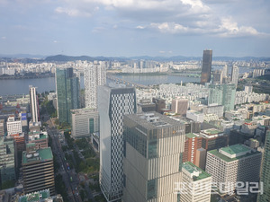 [증시 UP&DOWN] 롤러코스터 행보 2월 첫주, 금융주↑· 헬스케어주↓ - 뉴스 썸네일 이미지