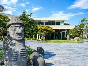 [이주의 유통포인트] 한화리조트 제주, 숙박·트레킹 '윗세오름 패키지... - 뉴스 썸네일 이미지